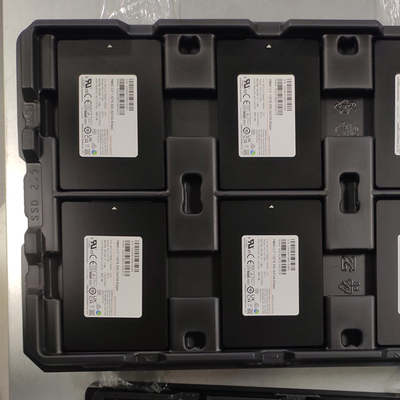 TB 6Gb/S 2,5&quot; de MZ7LH3T8HMLT Samsung PM883 3,84 commande à semi-conducteur de bit d'AES 256