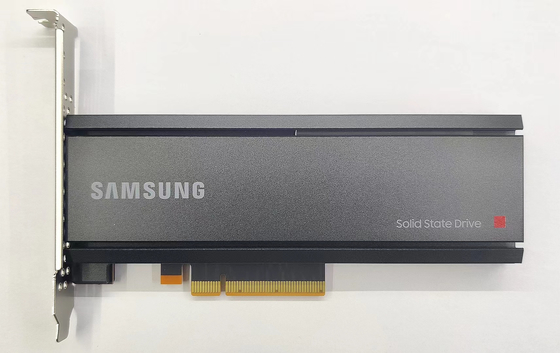 Disque transistorisé de NVMe d'entreprise de TB de MZPLJ1T6HBJR-00007 Samsung PM1735 1,6