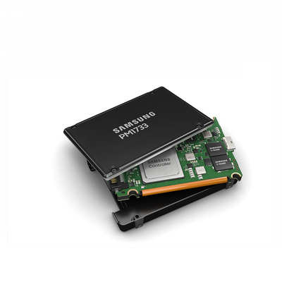 Commande à semi-conducteur d'entreprise de disque transistorisé de MZWLJ15THALA-00007 Samsung PM1733
