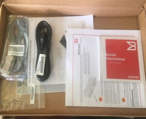 24 commutateurs gauches compatible 8Gbit de fibre du brocard G310