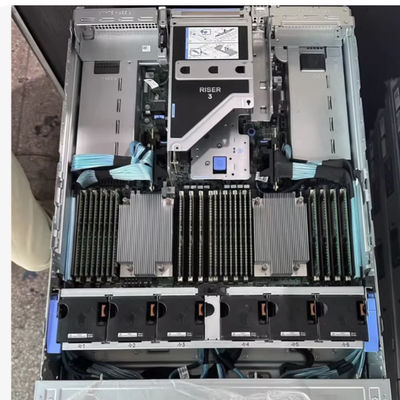 Type de processeur AMD PowerEdge R7525 Un serveur rack 2U hautement évolutif pour la virtualisation SDS de stockage entièrement Flash.